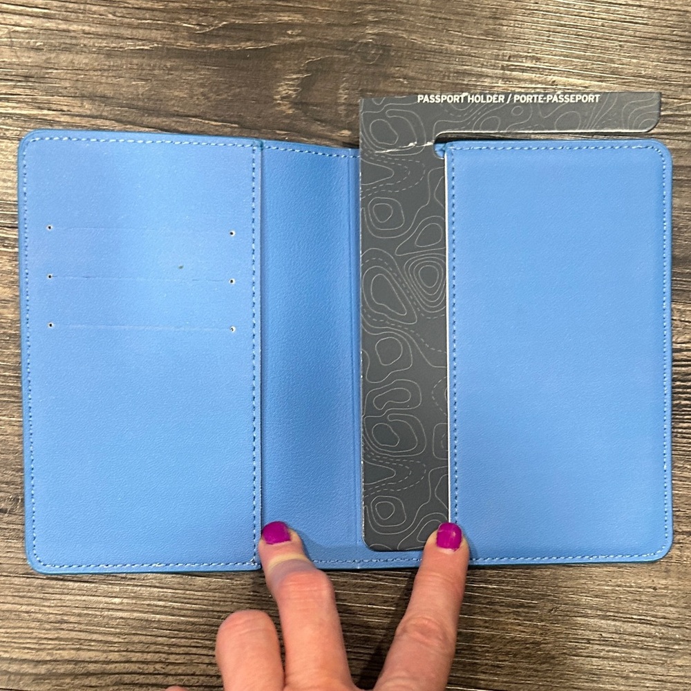 Passport Cover FOMO Cloud Print in Blue and Pink "Fear Of Missing Out" - Picture 2 of 3